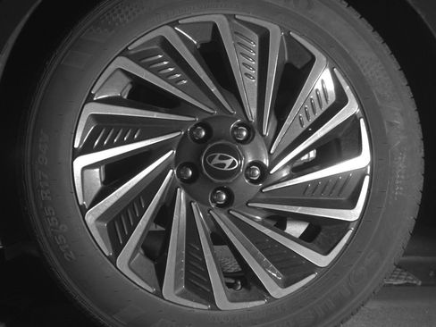 Used 2025 Hyundai Sonata SEL FWD image 17