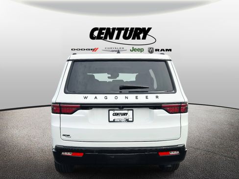 Used 2025 Jeep Wagoneer Series II w/ Premium Group I AWD/4WD image 5
