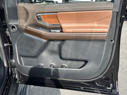 Used 2025 Ford Expedition King Ranch AWD/4WD image 15