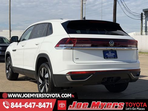 Used 2025 Volkswagen Atlas Cross Sport SE image 7
