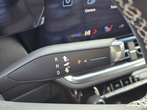 New 2026 Chevrolet Equinox EV LT image 19