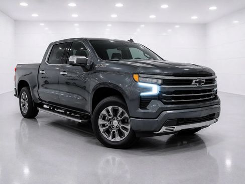 Used 2019 Chevrolet Silverado 1500 RST w/ All-Star Edition AWD/4WD image 7