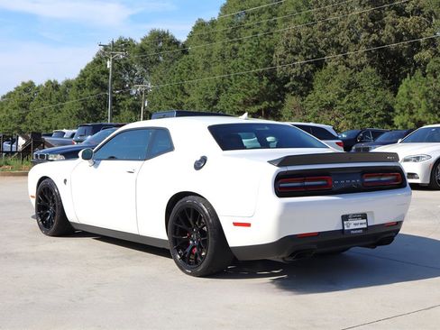 Used 2016 Dodge Challenger SRT Hellcat image 5