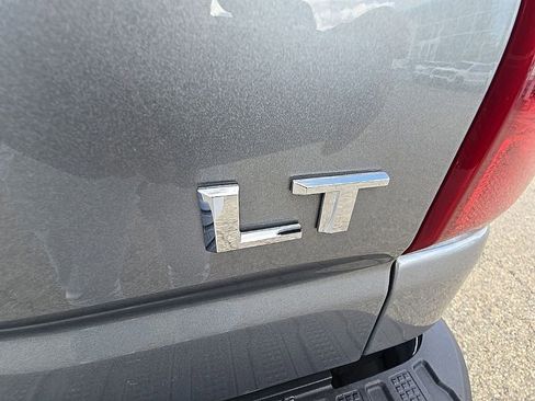 Used 2024 Chevrolet Silverado 2500 LT w/ Convenience Package image 52