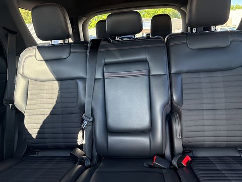 Used 2025 Ford Explorer ST-Line RWD image 13