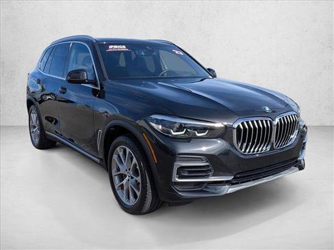 Certified 2023 BMW X5 xDrive40i w/ Premium Package image 3
