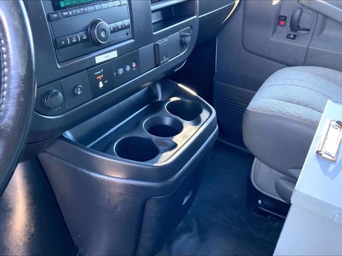 Used 2022 Chevrolet Express 2500 w/ Driver Convenience Package image 12