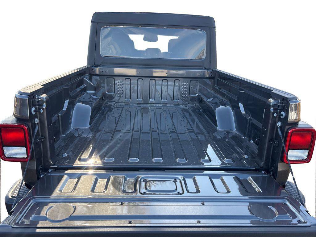 New 2026 Jeep Gladiator Sport AWD/4WD image 11