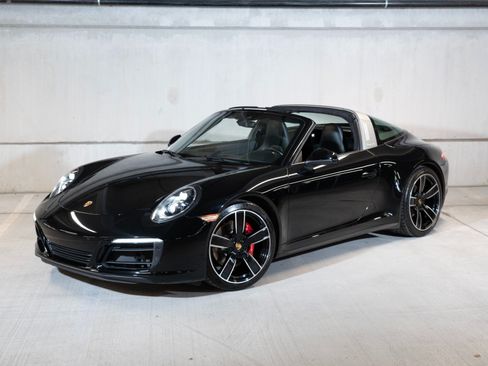 Certified 2019 Porsche 911 Targa 4S AWD/4WD image 1