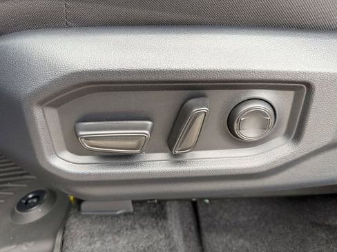 New 2026 Toyota Tundra SR5 AWD/4WD image 24
