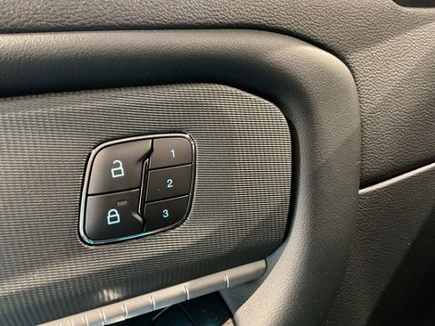 New 2026 Ford Explorer ST-Line w/ ST-Line Street Pack AWD/4WD image 10