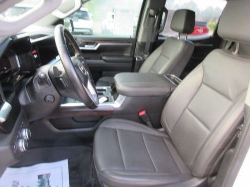 Used 2025 GMC Sierra 1500 SLT w/ SLT Premium Plus Package AWD/4WD image 16