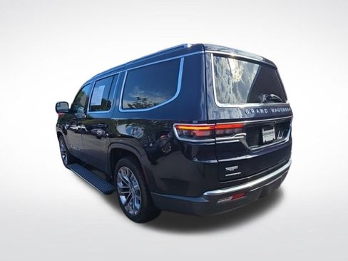 Used 2022 Jeep Grand Wagoneer Series II w/ Convenience Group III AWD/4WD image 5