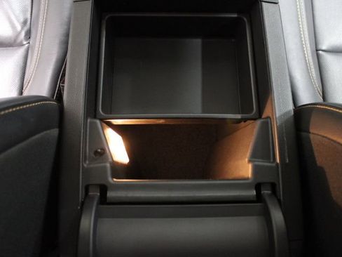 Used 2018 Chevrolet Traverse Premier AWD/4WD image 34