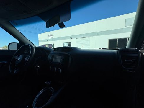 Used 2019 Kia Soul FWD image 18