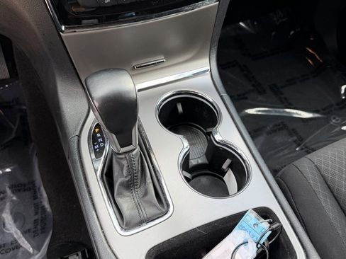 Used 2022 Jeep Grand Cherokee Laredo E image 13