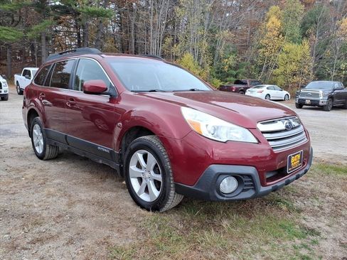 Used 2014 Subaru Outback 2.5i Premium image 3