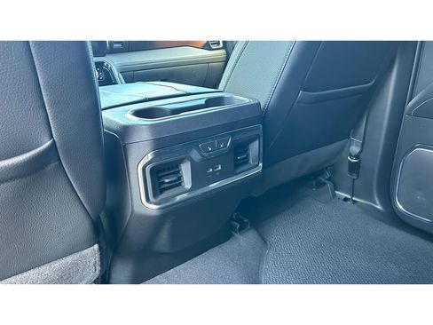 Used 2024 GMC Sierra 1500 Denali image 25