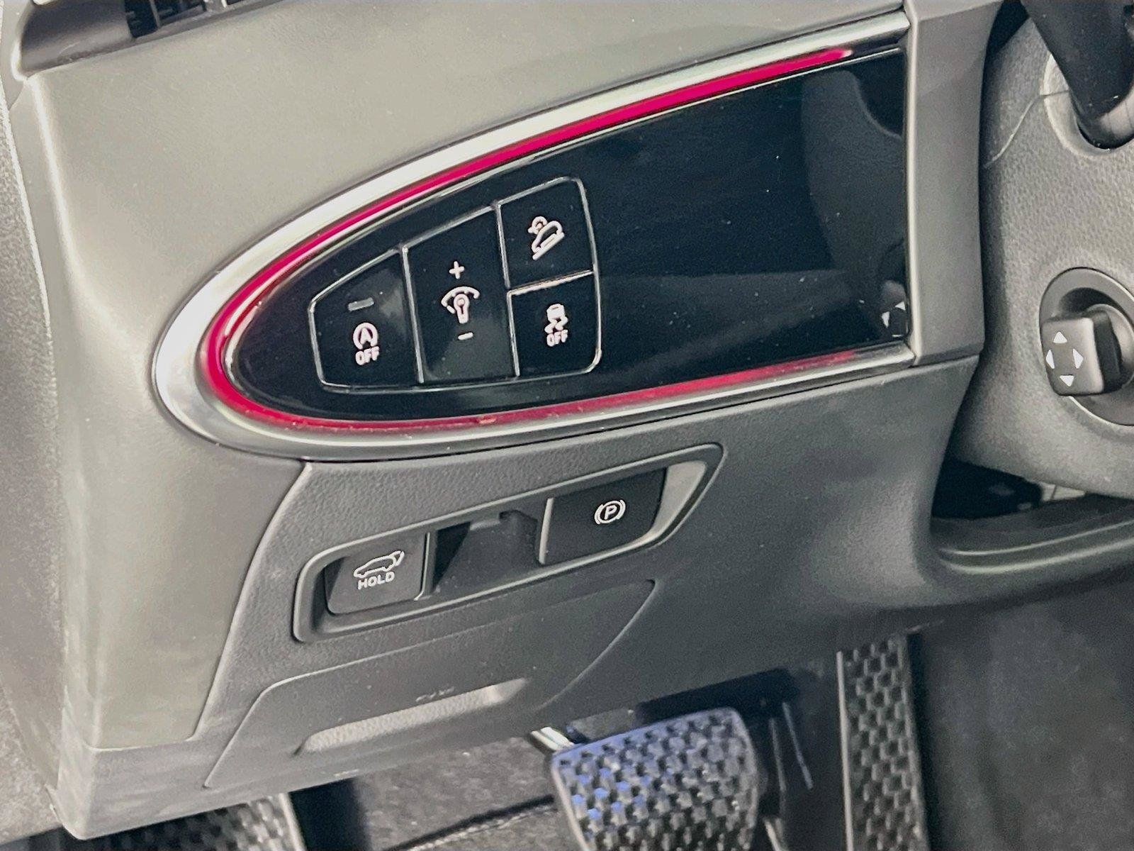 Used 2024 Genesis GV70 2.5T w/ Advanced Package AWD/4WD image 11