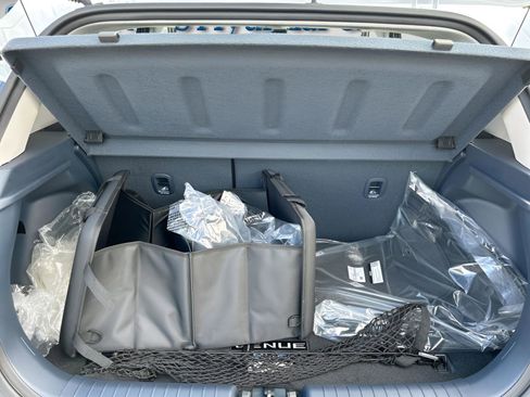 New 2026 Hyundai Venue SEL image 17