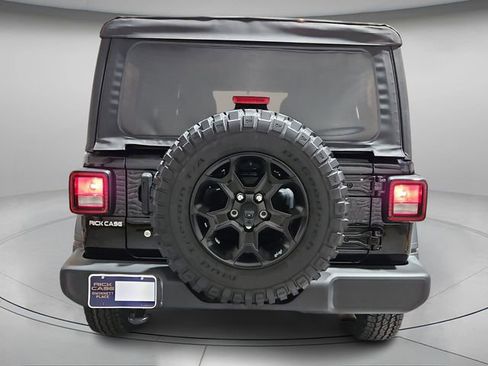 Used 2022 Jeep Wrangler Unlimited Sport image 6