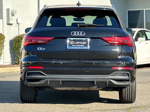 Used 2023 Audi Q3 2.0T Premium image 8