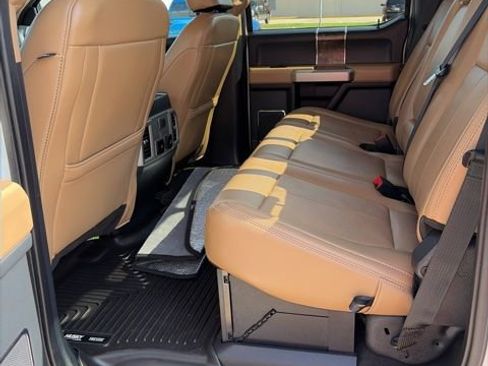 Used 2022 Ford F250 Lariat w/ Lariat Value Package AWD/4WD image 3