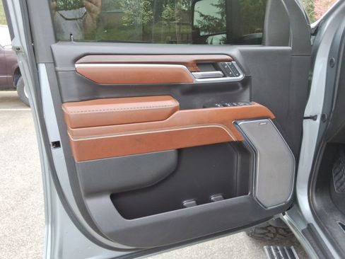 Certified 2024 GMC Sierra 2500 Denali Ultimate image 24