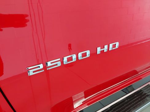 Used 2022 Chevrolet Silverado 2500 LTZ w/ LTZ Premium Package AWD/4WD image 32