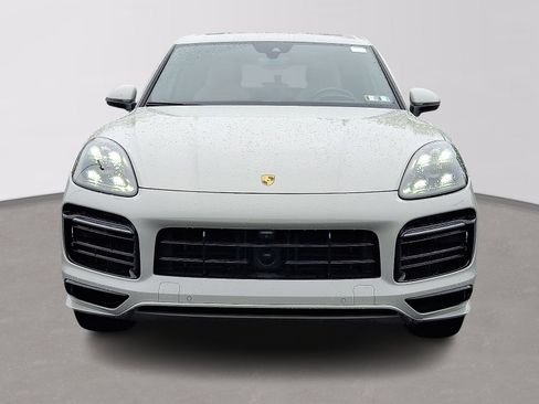 Used 2022 Porsche Cayenne AWD/4WD image 2