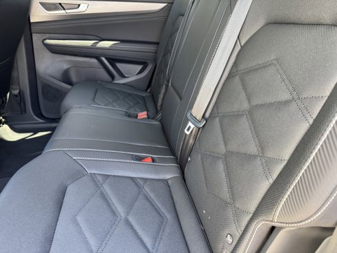 New 2026 Volkswagen Atlas Cross Sport SE image 16