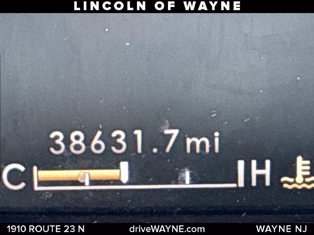 Certified 2023 Lincoln Nautilus AWD w/ Premium Package image 17