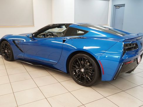 Used 2016 Chevrolet Corvette Stingray Coupe w/ Battery Protection Package RWD image 7