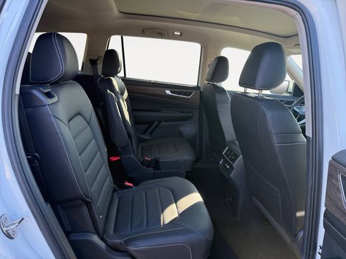 New 2026 Volkswagen Atlas SEL image 18