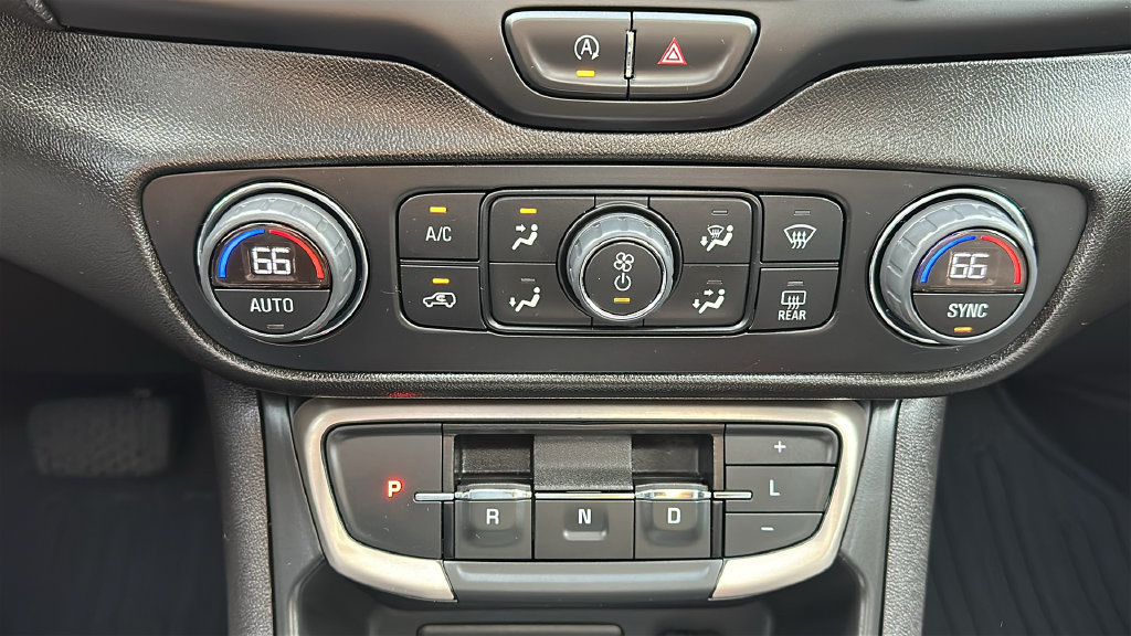 Used 2024 GMC Terrain Denali w/ Black Diamond Edition AWD/4WD image 28