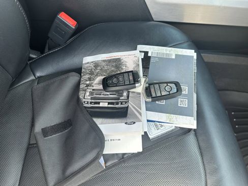 Used 2019 Ford F250 Platinum w/ Platinum Ultimate Package AWD/4WD image 17