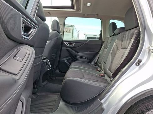 Used 2023 Subaru Forester Premium AWD/4WD image 13