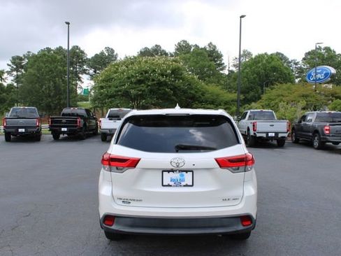 Used 2018 Toyota Highlander XLE AWD/4WD image 20
