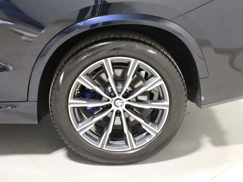 Used 2022 BMW X5 xDrive40i w/ M Sport Package AWD/4WD image 36