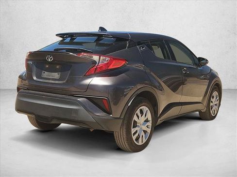 Used 2020 Toyota C-HR LE FWD image 5