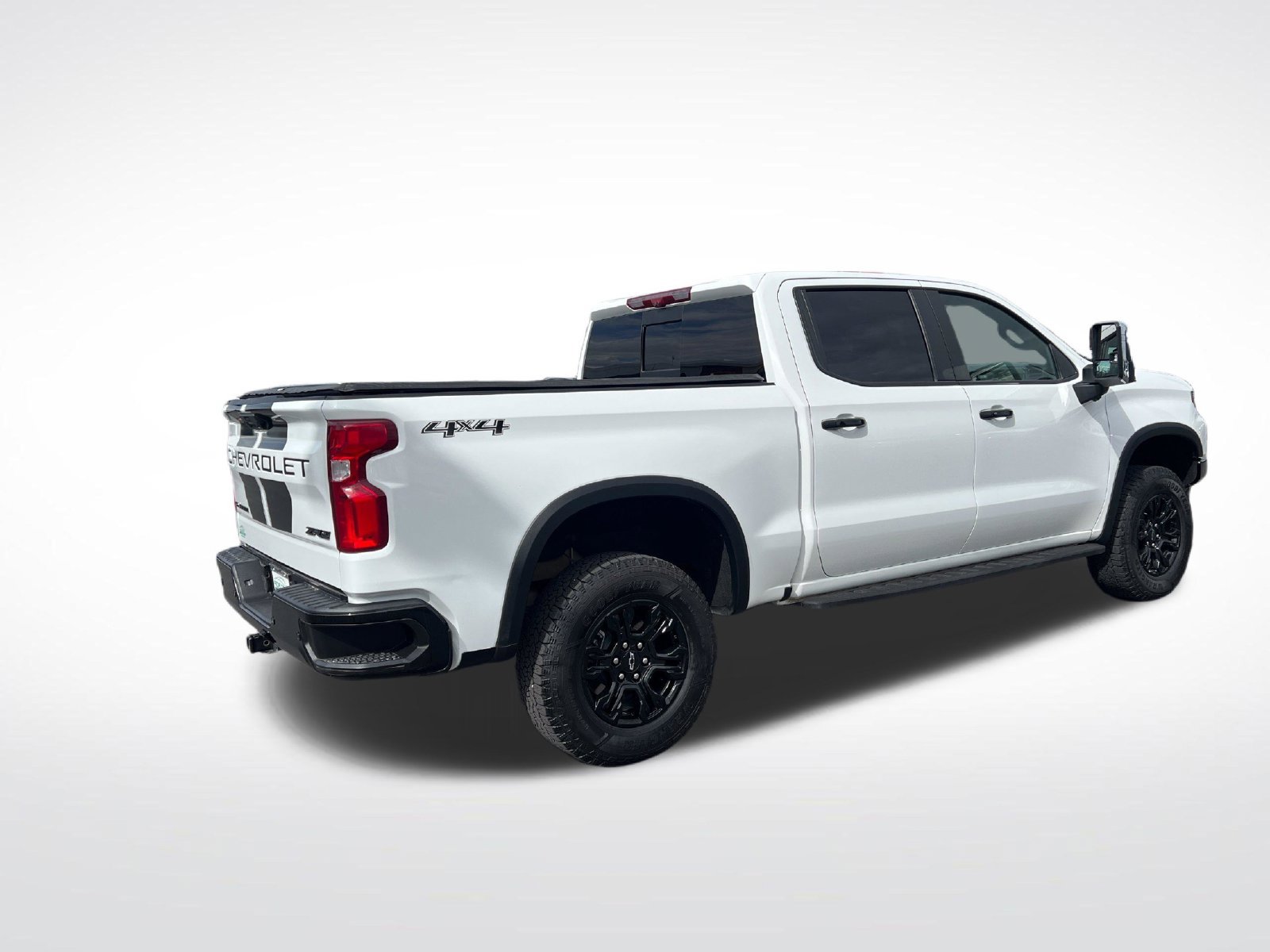 Used 2025 Chevrolet Silverado 1500 ZR2 w/ Technology Package AWD/4WD image 3