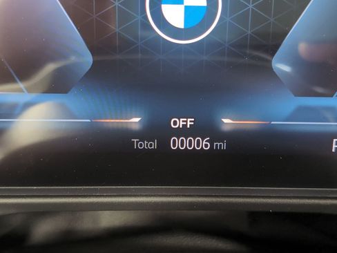 Used 2025 BMW 430i Coupe w/ Convenience Package image 18