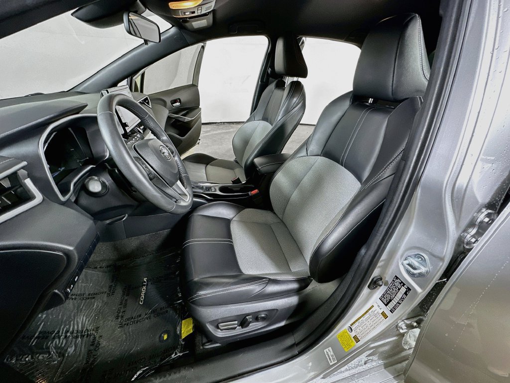 Used 2021 Toyota Corolla XSE FWD image 17