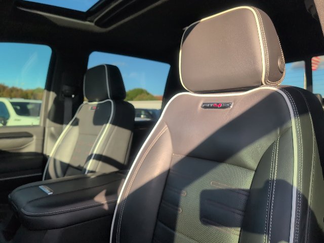 Used 2024 GMC Sierra 2500 AT4X AWD/4WD image 27