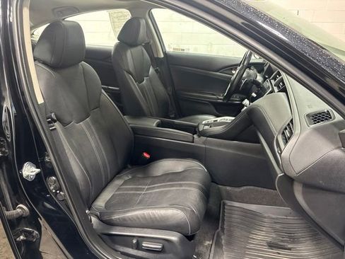 Used 2022 Honda Insight Touring image 12