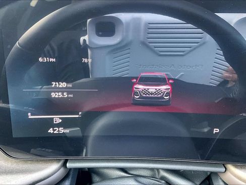 Used 2025 Audi Q5 Premium w/ Convenience Package AWD/4WD image 13