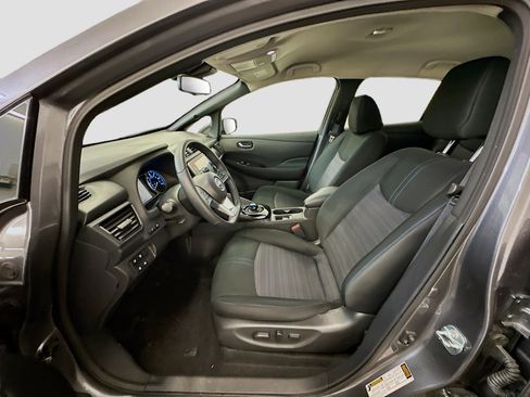 Used 2025 Nissan Leaf SV Plus image 13