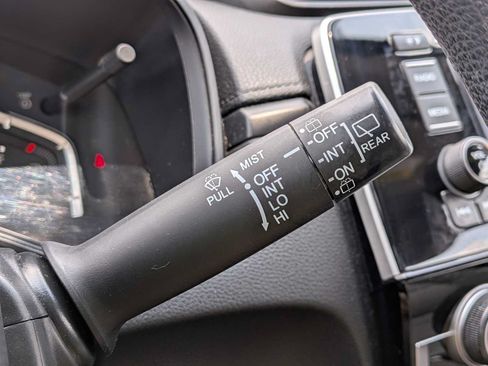 Used 2020 Honda CR-V LX image 23