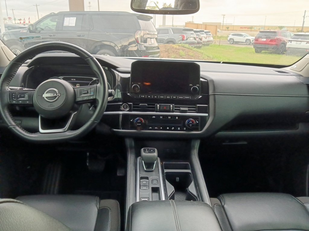 Used 2022 Nissan Pathfinder SL w/ SL Premium Package FWD image 11
