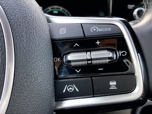 Used 2023 Kia Sorento SX Prestige image 21